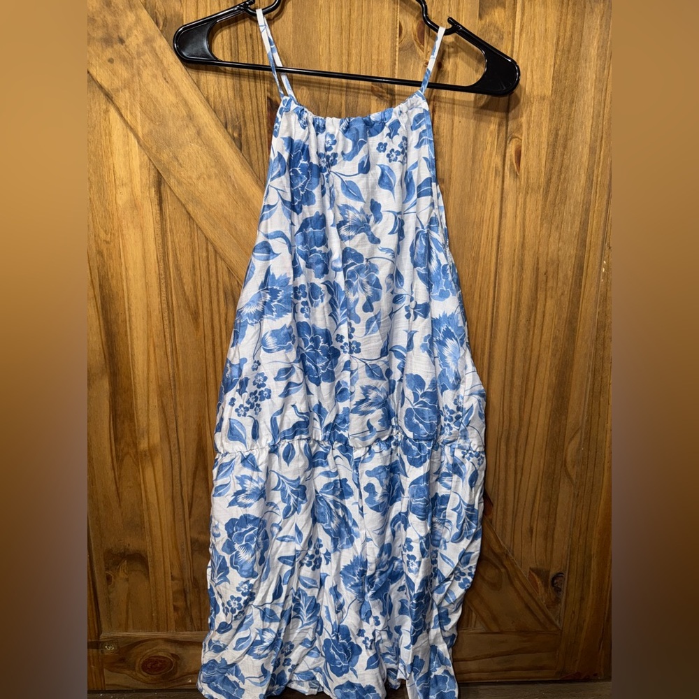 SHEIN Curve Blue and White Floral Pattern Romper